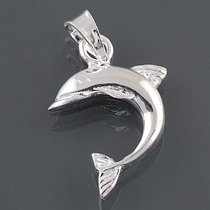 Wisiorek srebrny delfin